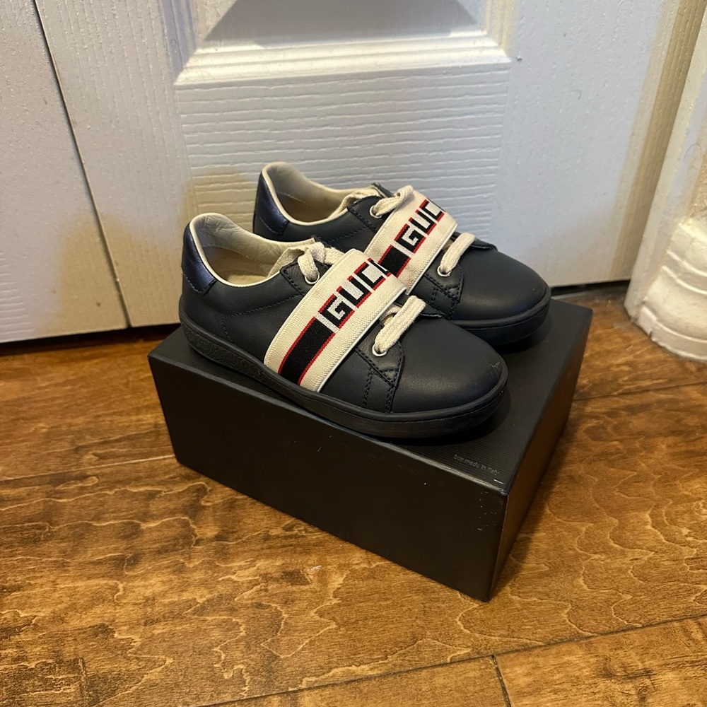 Gucci shoes